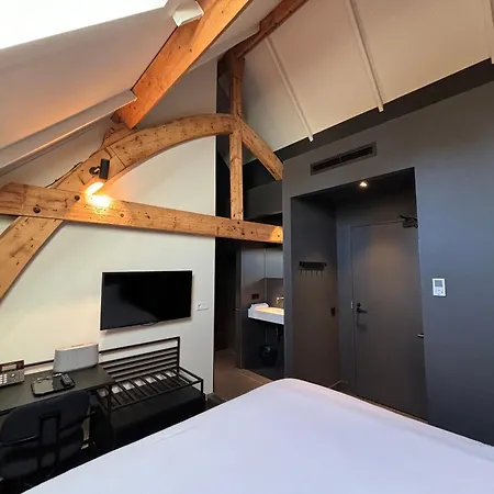 Kazerne - Member Of Design 4*