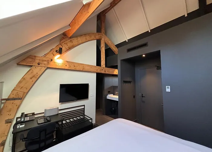 Kazerne - Member Of Design 4*